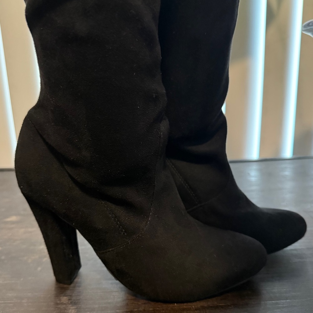 Steve Madden 6 Black Over-the-Knee Soft Microsuede Boots - Picture 5 of 9